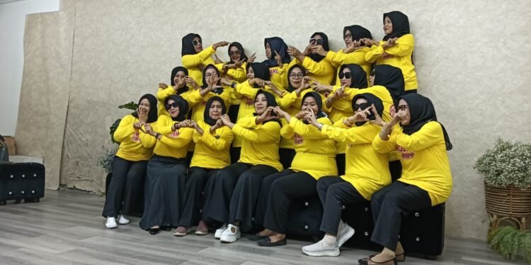 Serikandi INIMI Gembira Ria Atas Capaiannya Menjadikan Andi Ina – Abustan Meraih Suara Terbanyak Dalam Pilkada Barru.