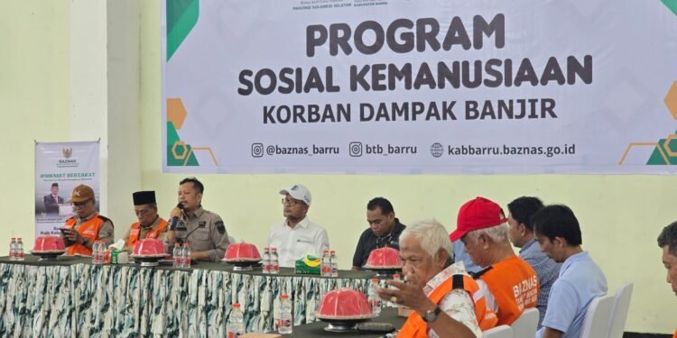 Bank Indonesia Peduli Bersama BRI dan Baznas Salurkan Bantuan di Barru