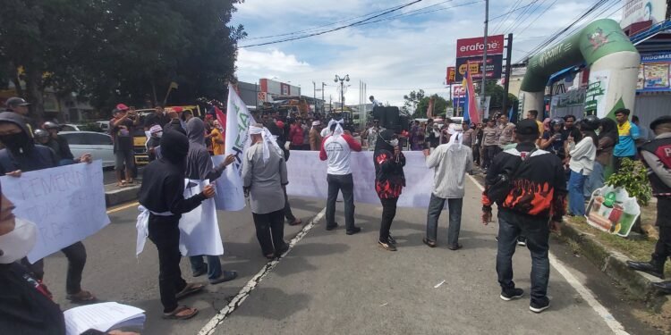 PTSP Barru Ingat Janji Politik Suardi Saleh – Aska Mappe Tidak Beri Ruang Indomart / Alfamart Beroperasi Di Barru