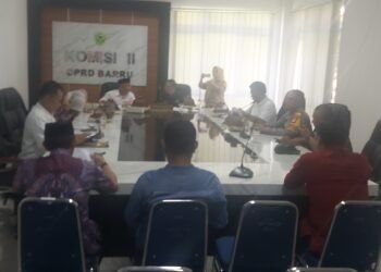 Melalui Bulog, Pemerintah Siap Beli Gabah Petani Barru Sesuai Standar Nasional