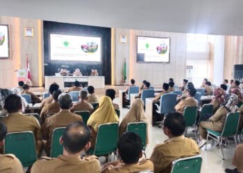 Pimpin Rapat Perdana, Wakil Bupati Barru Curhat, Banyak Menghindar Waktu Itu