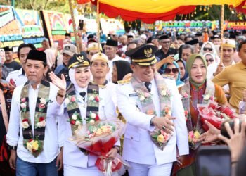 Bupati dan Wakil Bupati Barru Andi Ina Kartikasari, SH., M.Si., – Dr.Ir. Abustan Andi Bintang, M.Si.,  Resmi Menjalankan Pemerintahan, Berikut Visi dan Misinya