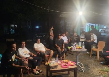 Suami Bupati Barru Muhammad Yulianto  Badwi Bersilaturahim Sekaligus Buka Puasa Di Sumpang Binangae ( Kedai Andi Jaya Ramis )