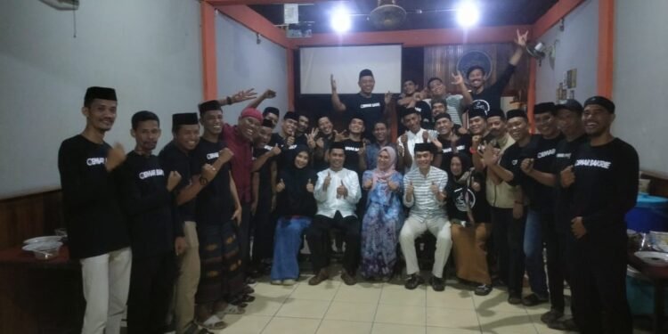 Bupati Barru Andi Ina Kartika Sari, SH., M.Si., Ngopi Bareng di Warkop Umar Bakri
