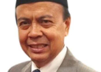 Mengenal Seorang PROF. DR. DR ( HC ) HAFID ABBAS, Yang Akan Menjadi Khatib Sholat Id di Masjid Agung Barru