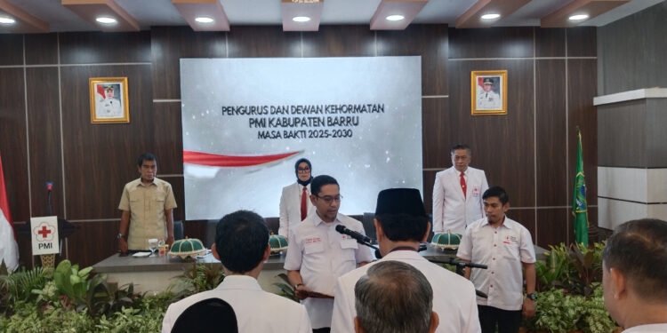 Dilantik Jadi Ketua PMI Barru, Muhammad Yulianto Badwi Kami Bekerja Tanpa Banyak Bicara