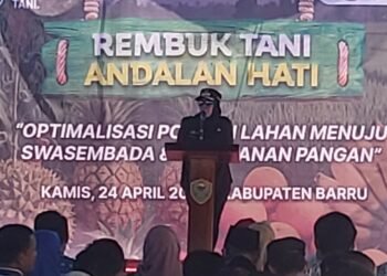 Bupati Barru Andi Ina Kartika Sari, SH., M.Si., Bersama  Wakil Bupati Dr.Ir. Abustan Andi Bintang, M.Si., Membuka Acara Forum Rembuk Tani Andalan Hati di Desa Jangan Jangan