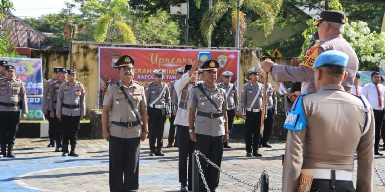 Kapolres Barru AKBP Dodik Susianto, S.I.K., Pimpin Pelantikan dan Sertijab Kapolsek Tanete Rilau