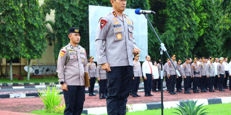 Kapolda Sulsel Pimpin Apel Pagi, Lanjut Gelar Halal Bihalal Bersama Pejabat Utama dan Personel