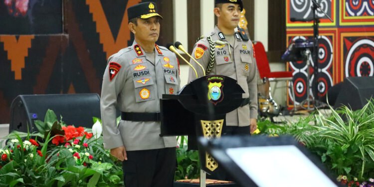 Kapolda Sulsel Irjen Pol. Drs Rusdi Hartono, M.Si., Pimpin Serah Terima Jabatan Pejabat Utama dan Kapolres Jajaran Polda Sulsel