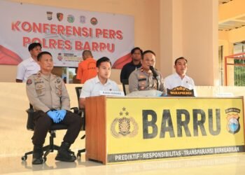 Menantu Gelap Mata Bakar Rumah Mertua, Gara – Gara Sakit Hati Tak Temukan Istri