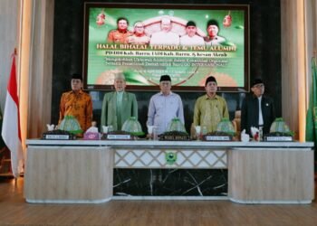 Wakil Bupati Barru Dr.Ir. Abustan Andi Bintang, M.Si., Hadiri Acara Halal Bi Halal DDI Mangkoso