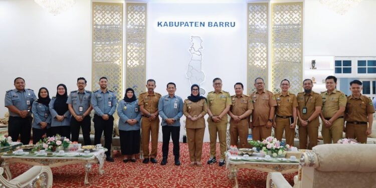 Pemkab Barru dan Kemenkumham Sulsel Sepakat Perkuat Layanan Hukum dan Produk Hukum Daerah