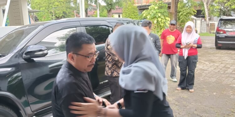 Bupati Barru, Pj. Sekda Barru Ngopi Santai Bersama Bupati Majene di Homestay Hana Syech Yusuf