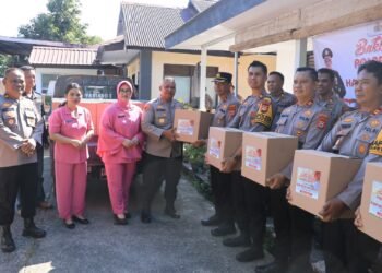 Polres Barru Peduli Sesama, 700 Paket Sembako di Sebar di 7 Kecamatan
