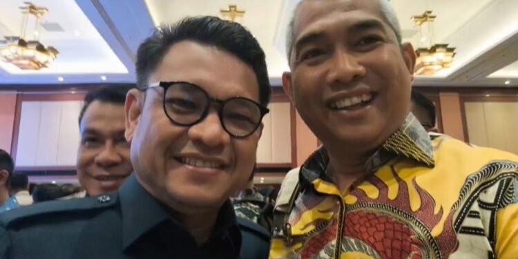 Wakil Ketua Komisi II DPRD Barru H. Herman Jaya, S.Pi., Bersilaturahmi dengan Gubernur Lemhannas RI di Tengah Kesibukan Acara ADKASI