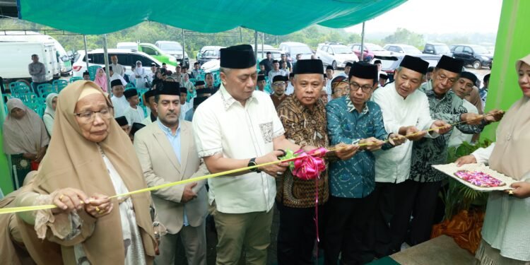 Wakil Bupati Barru Hadiri Syukuran Peresmian Gedung RKB dan Peletakan Batu Pertama Pembangunan Gedung Kedua Pondok Modern Jabal Uhud