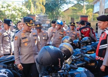Kapolres Barru AKBP Ananda Fauzi Harahap, S.I.K., M.H., Melakukan Pemeriksaan Kendaraan Dinas Milik Polres dan Polsek
