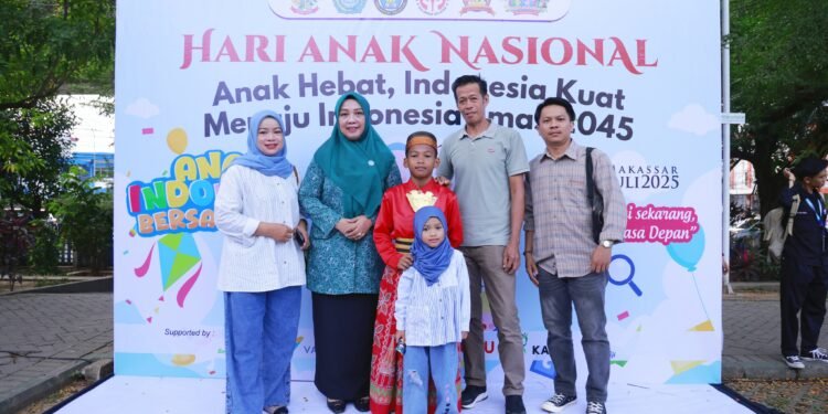 Market Day HAN 2025 Tingkat Provinsi Sulsel Ketua TP PKK Barru Hadir Mengedukasi Kemanpuan Anak-Anak
