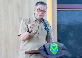 Wakil Bupati Barru Dr. Ir. Abustan Andi Bintang, M.Si., Sambut Mahasiswa KKN Gelombang 114 Unhas Makassar