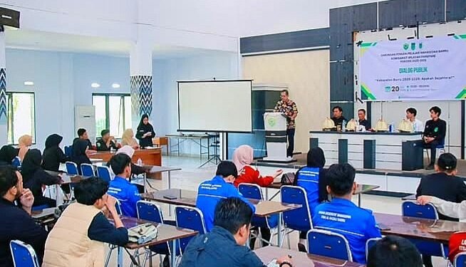 Pj. Sekda dan Ketua Komisi II DPRD Barru Dialog Publik Gappembar: Mengajak  Pemuda Ambil Peran Nyata dalam Pembangunan Daerah