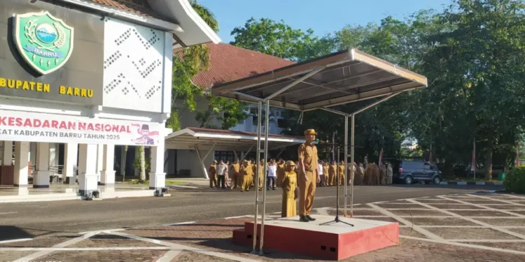 Pj. Sekda Barru: ASN Harus Jadi Teladan dan Berpartisipasi Aktif Semarakkan HUT RI ke-80