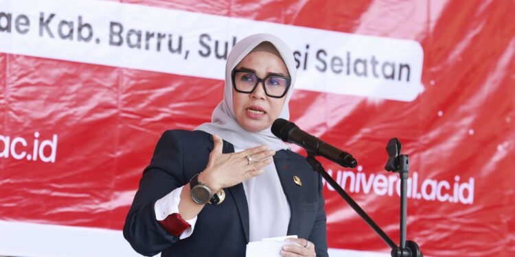 Bupati Barru Andi Ina Kartika Sari, SH., M.Si., Secara Resmi Membuka Kegiatan Bakti Sosial, Pengobatan Gratis Univeral Madani Makassar