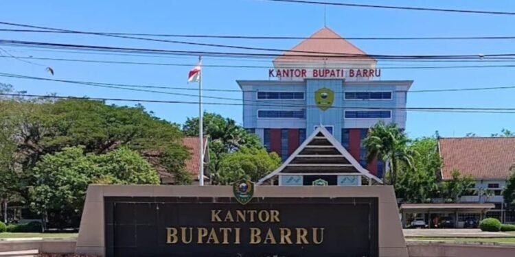 Bupati Barru Tegaskan Tidak Ada Kenaikan Pajak Bumi dan Bangunan di Wilayah Kabupaten Barru Tahun 2025