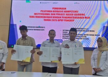 Kadis Pertanian Barru Bersama Kadis Tenaga Kerja Barru Mengikuti Pelatihan Berbasis Kompetensi Institusional dan Project Based Learning