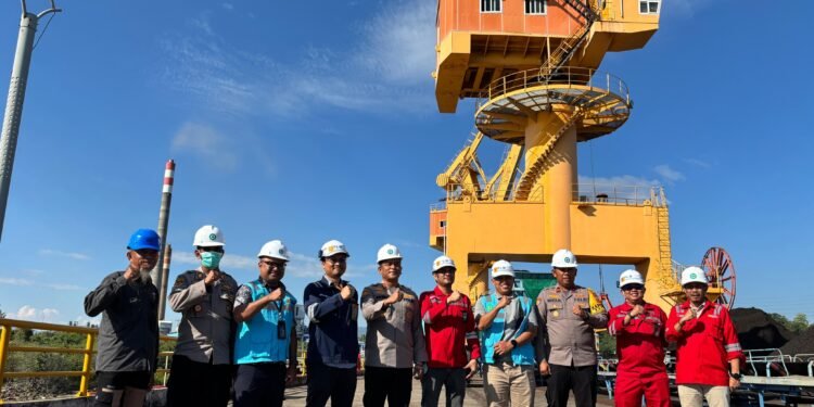 Pantau Langsung Kondisi Objek Vital Nasional PLTU Barru di Balusu, Kapolres Barru: Polri komitmen menjaga keamanan serta Ketertiban