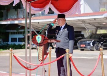 Wakil Bupati Barru, Dr. Ir. Abustan Andi Bintang, M.Si., bertindak Selaku Inspektur Upacara (Irup) di Upacara Peringatan Hari Kesaktian Pancasila