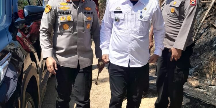 Bupati Barru, di Wakili Kadis Pertanian Bersama Kapolres Barru Tanam Jagung Serentak Secara Nasional Kuartal IV Tahun 2025