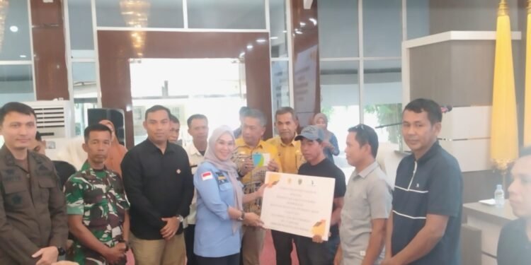 Bupati Barru Puji Kinerja Kadis Pertanian Dalam Menghadirkan OPLAH Non Rawa