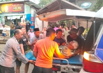 Tim Gabungan Polres Barru, BPBD Kabupaten Barru, dan Warga Berhasil Menemukan Warga Yang di Kabarkan Meninggalakan Rumah