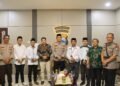 Kapolres Barru di Dampingi Kabag SDM dan Kasat Binmas Menerima Kunjungan Silaturahmi Para Da’i Kamtibmas Polres Barru