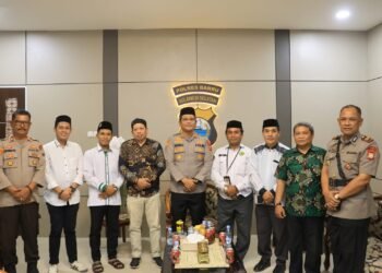 Kapolres Barru di Dampingi Kabag SDM dan Kasat Binmas Menerima Kunjungan Silaturahmi Para Da’i Kamtibmas Polres Barru