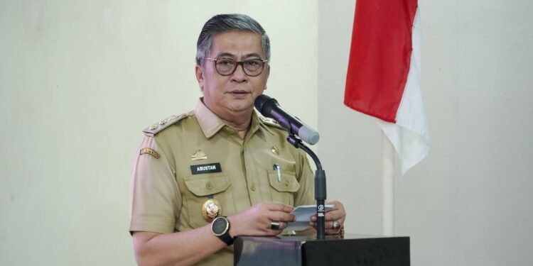 Wakil Bupati Barru, Dr. Ir. Abustan Andi Bintang, M.Si., Menyampaikan Rasa Bahagia Atas Kunjungan Tokoh Muda Asal Sulawesi Selatan