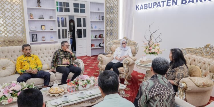 Bupati Barru Andi Ina Kartika Sari, S.H., M.Si., Menyambut Baik Rencana Kerja Sama Semen Indonesia Group (SIG)