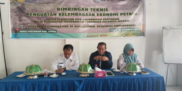 Kepala Balai Penerapan Modernisasi Pertanian Sulsel, Ir. Yisuf, M.Si., Berikan Bimtek Penguatan Kelembagaan Ekonomi Petani di Barru
