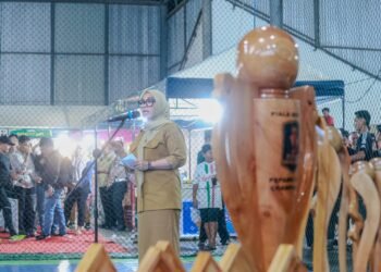Bupati Barru, Andi Ina Kartika Sari, S.H., M.Si., Menutup Secara Resmi Turnamen Futsal PEPABRI Championship 2025