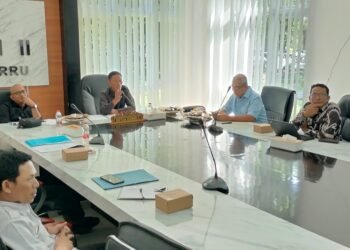 Komisi II DPRD Barru Terima Audiensi Kelompok Nelayan Tradisional MANTRA