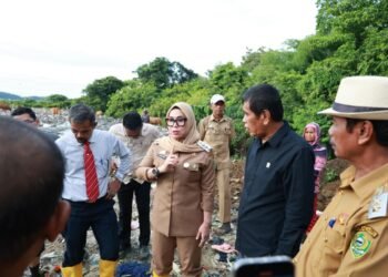 Bupati Barru, Meninjau Area Penampungan Utama, TPA Sampah dan Metode Pengelolaan Akhir, Serta Kesiapan Petugas Serta Sarana Pendukung