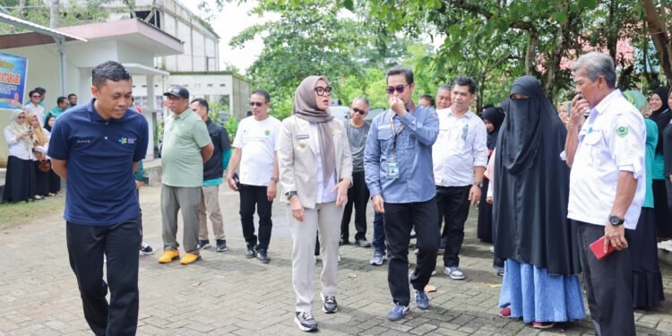 Bupati Barru Launching Program “DAUN HIJAU”, Gerakan ASN Tanam Pohon Produktif