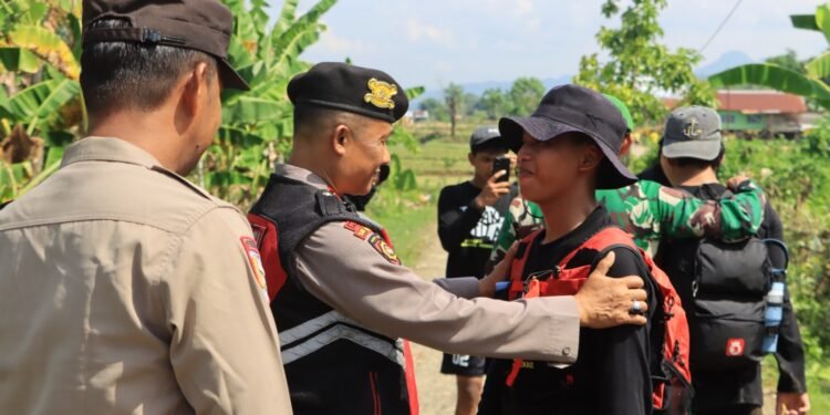 Napak Tilas Perjuangan Pacekke Tahun 2025, Polres Barru Melaksanakan Pengamanan di 16 Pos  Dengan 60 Personel