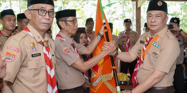 Pengurus Satuan Karya (Saka) Adhyasta Pemilu Tingkat Cabang Barru Masa Bakti 2025-2030, Secara Resmi Dilantik Oleh Wakil Bupati Barru