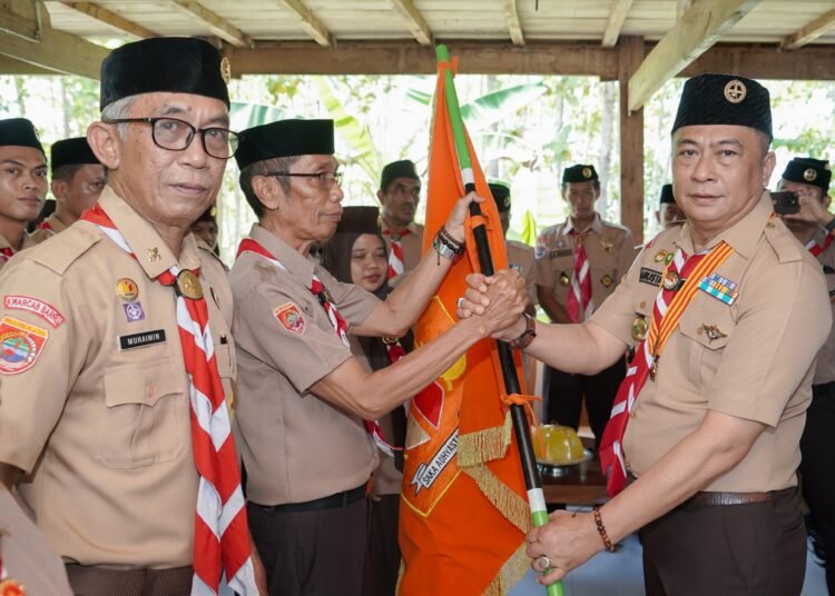 Pengurus Satuan Karya (Saka) Adhyasta Pemilu Tingkat Cabang Barru Masa Bakti 2025-2030, Secara Resmi Dilantik Oleh Wakil Bupati Barru