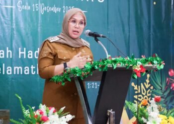 Bupati Baru, Andi Ina Kartika Sari, S.H., M.Si., Hadir Dalam Perayaan Natal di Gereja Kerapatan Injil Bangsa Indonesia (KIBAID) Jemaat Barru