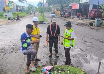 Sesuai Arahan Bupati Andi Ina, Segera Melakukan Perbaikan Pada Sejumlah Titik Jalan Berlubang, Termasuk Jalan Jenderal Sudirman
