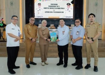 Pemkab Barru, Penghargaan Top 5 Inovasi Pelayanan Publik Sekaligus Penyampaian Laporan Hasil Survei Kepuasan Masyarakat (SKM) Tahun 2025