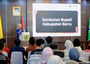 Bupati Barru, Bhakti Sosial Merupakan Bentuk Kolaborasi Nyata Antara Dunia Pendidikan dan Pemerintah Daerah
